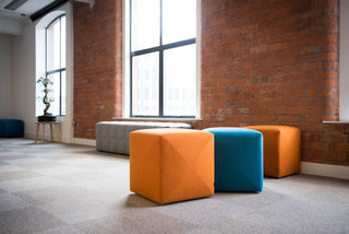 BuzziCube-Poef-BUZZISPACE NV-Buro International