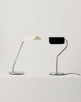 Apex desk lamp