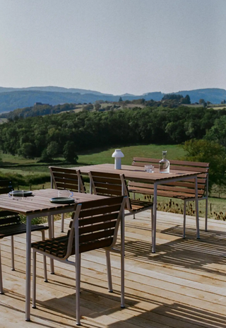 Traverse Dining table