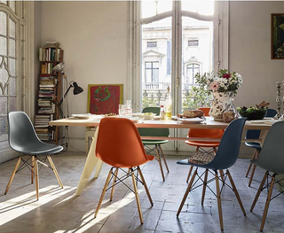Eames Plastic Side Chair DSW-Stoelen-VITRA BELGIUM N.V.-Buro International