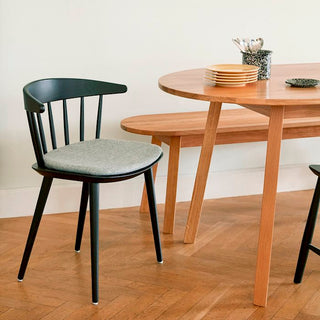 J104-Stoelen-HAY APS-Buro International