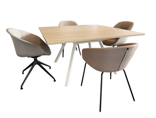 Set Vpax table + 4 comfort chairs