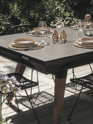 Cornilleau pool table