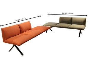 Kiik waiting bench in corner arrangement - Showroom model