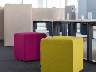BuzziCube-Poef-BUZZISPACE NV-Buro International