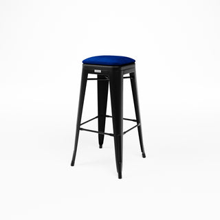 Zwarte Flexfurn Tolix Style barkruk met zitkussen in Velvet Blue, vooraanzicht