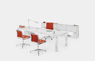 P80 Desk