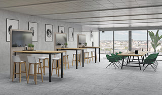 Buronomic Visio hub workstations with technical wall in black and Nebraska